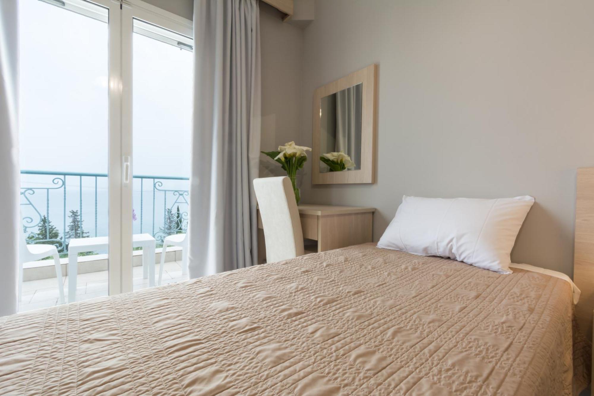 Aparthotel Corfu Aquamarine Notos Pokoj fotografie