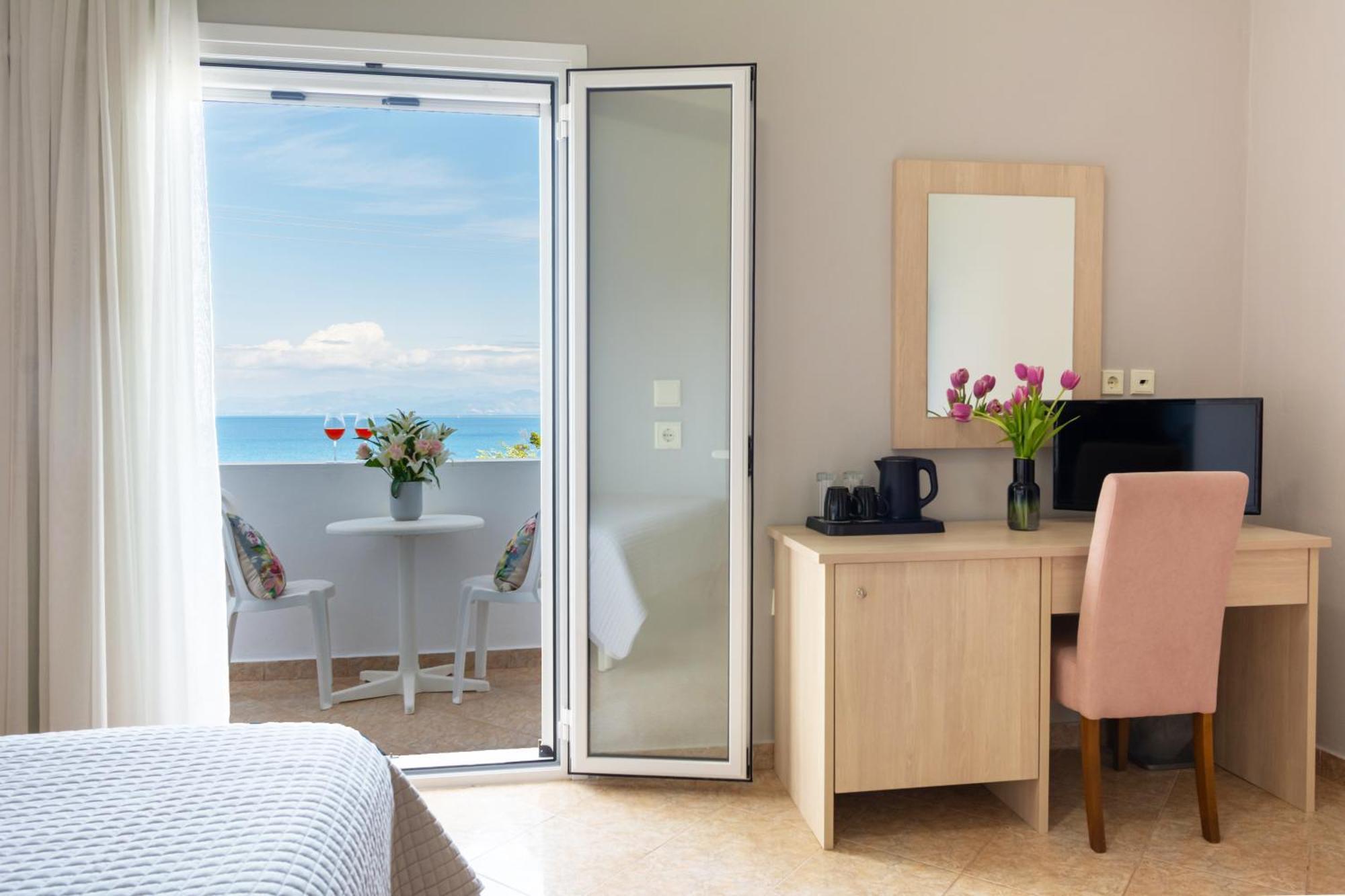 Aparthotel Corfu Aquamarine Notos Exteriér fotografie